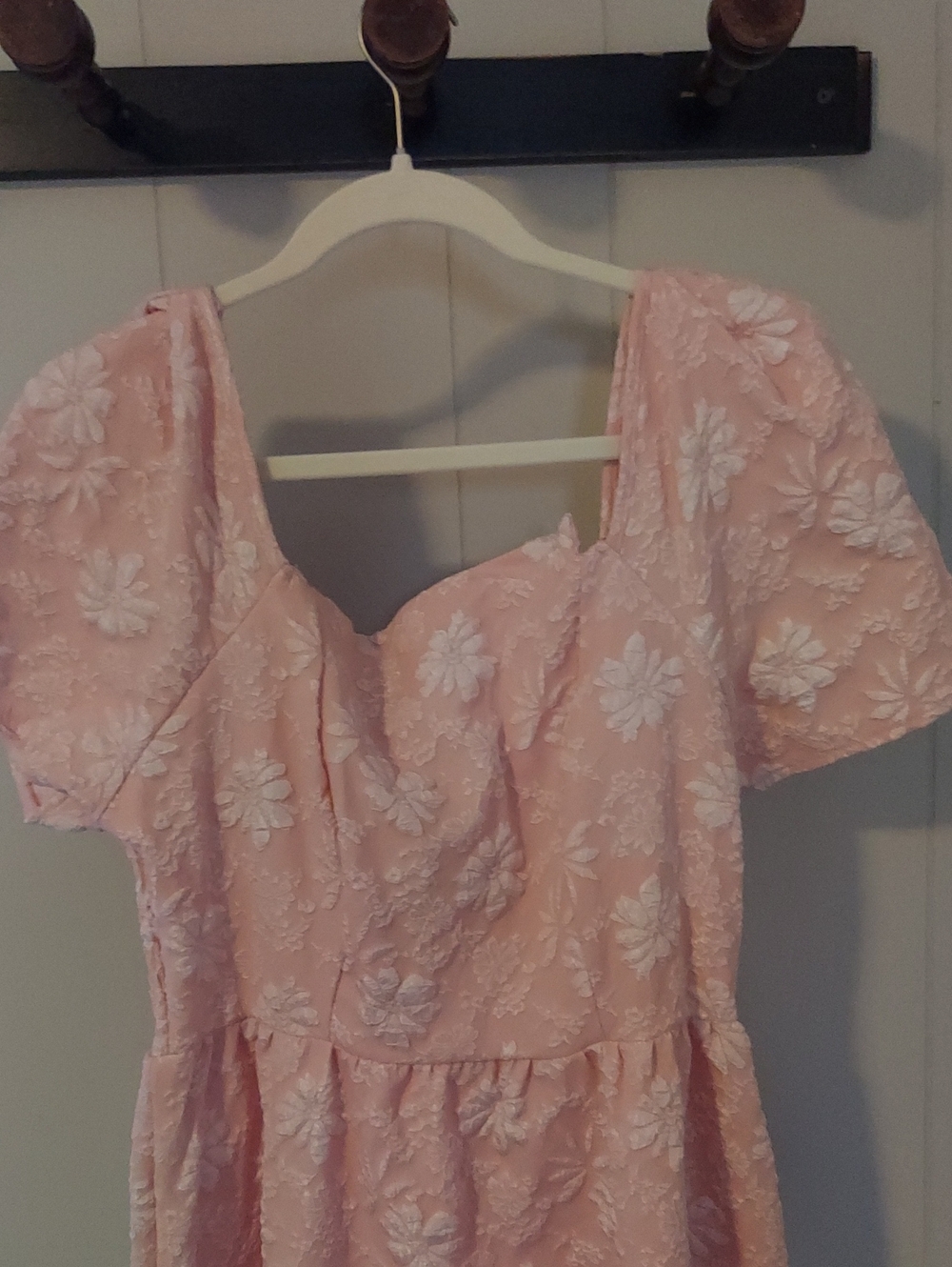 Pink Floral Embroidered Puff Sleeve Dress